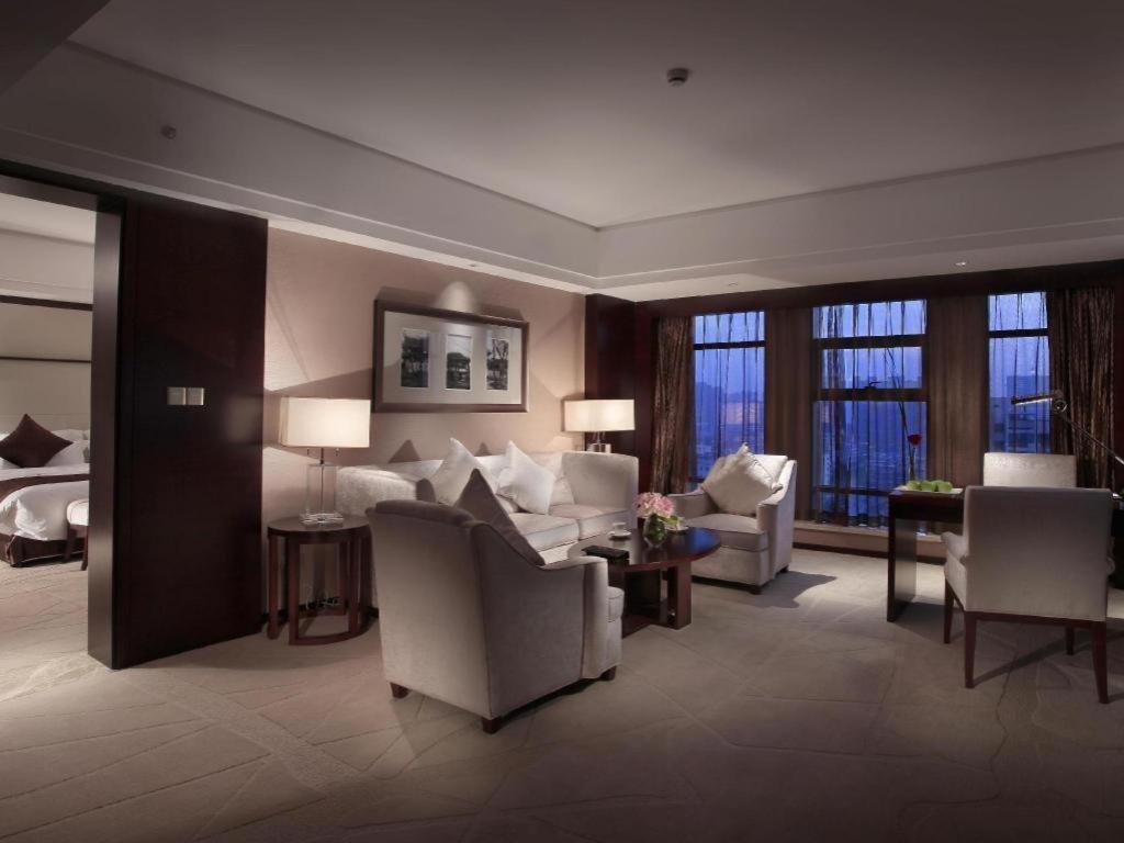 White Swan Hotel Changsha Exterior photo
